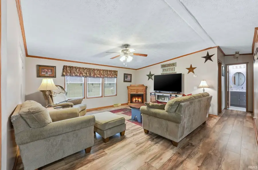 1936 E Paige Road, Columbia City, IN 46725 - Image #2