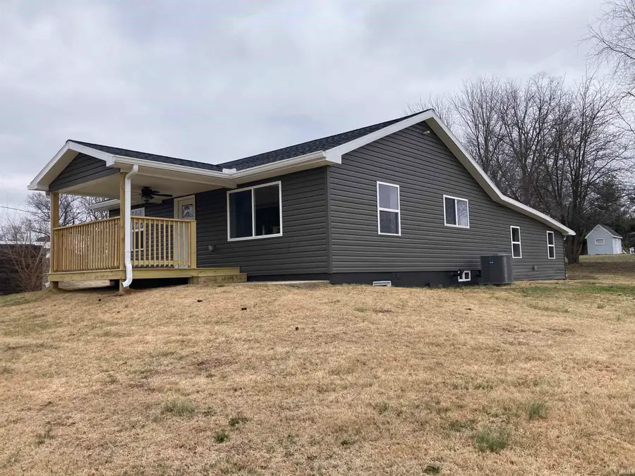 5330 S Lincoln Street, Oakland City, IN 47660 - Image #2