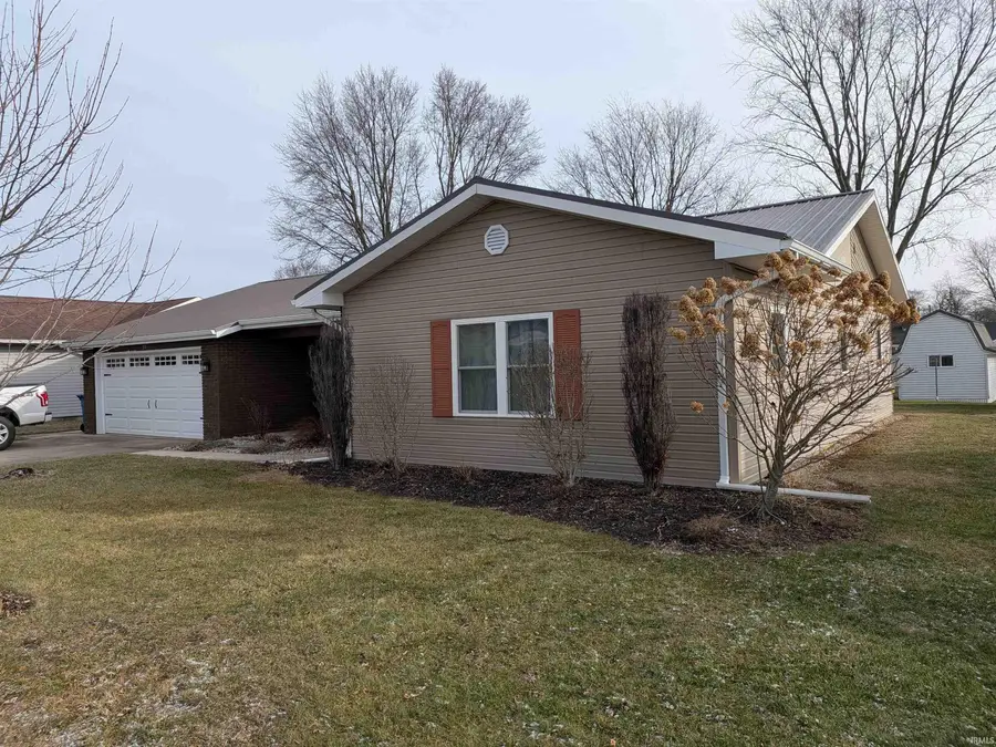 315 Richfield Lane, Geneva, IN 46740 - Image #2