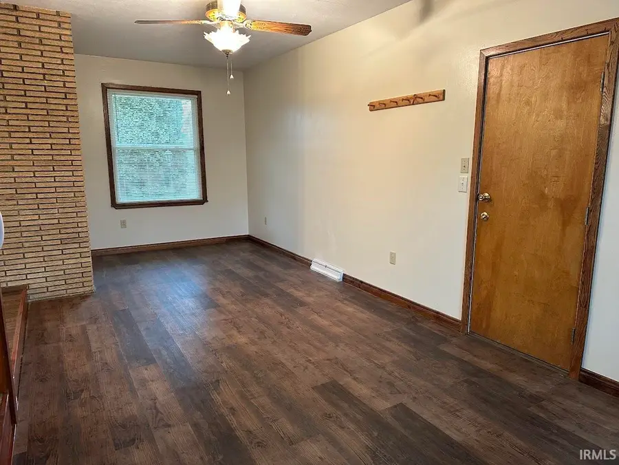 633 S Washington Street, Bloomfield, IN 47424 - Image #3