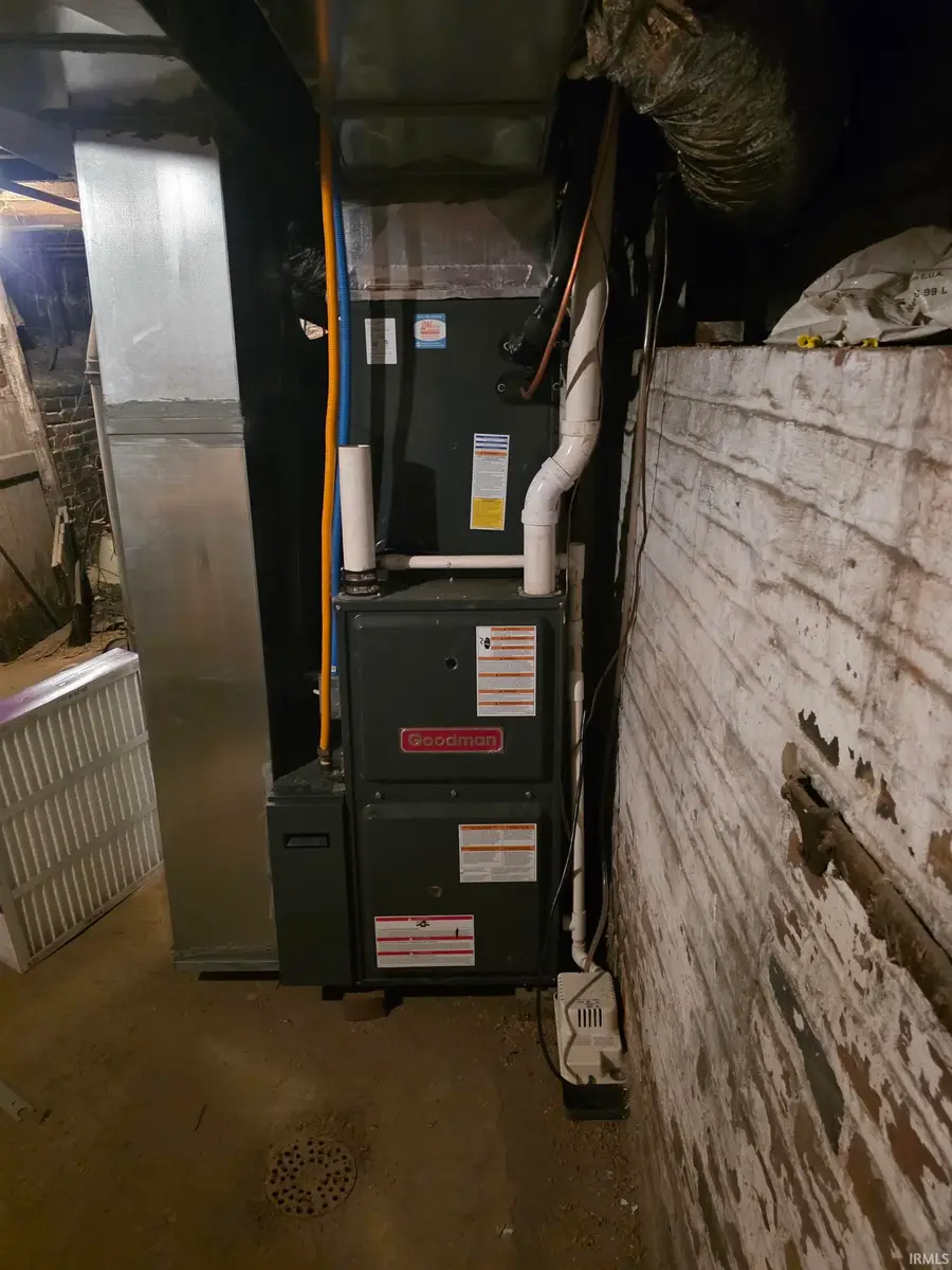 813 E Iowa Street, Evansville, IN 47711 - Image #3