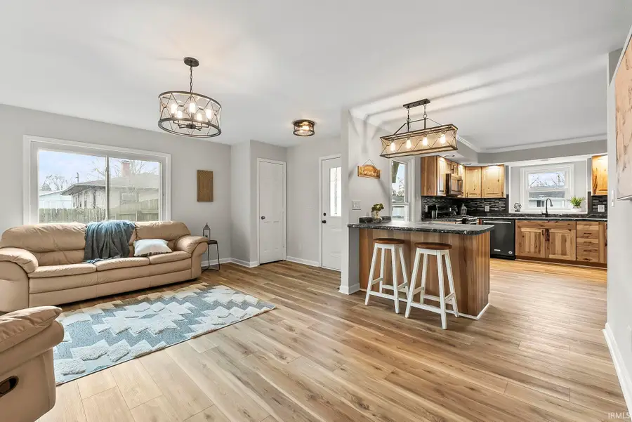 1507 W Lincoln Avenue, Goshen, IN 46526 - Image #2