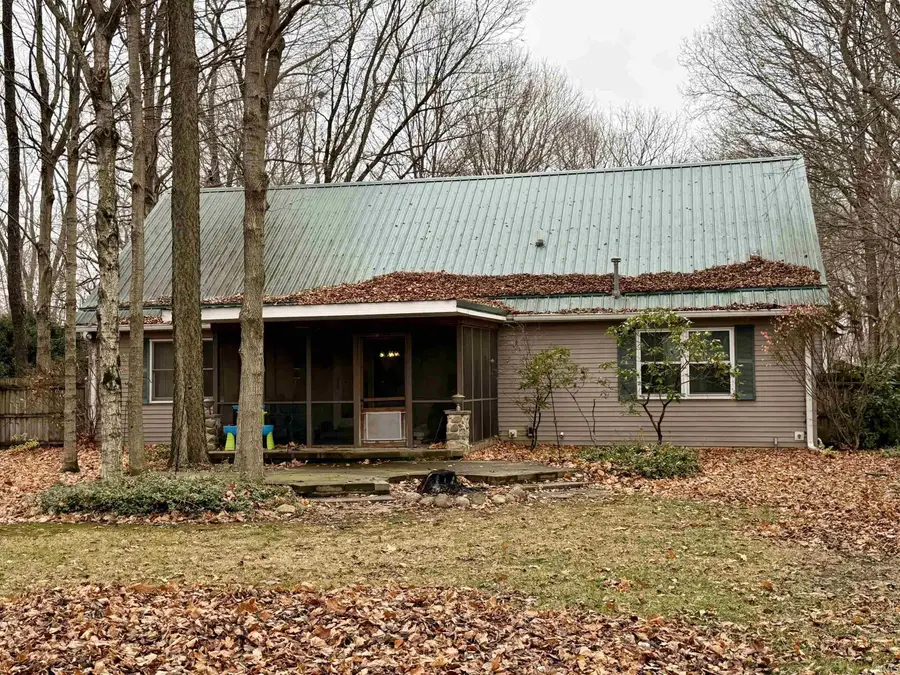 10190 Beechwood Drive, Plymouth, IN 46563 - Image #2