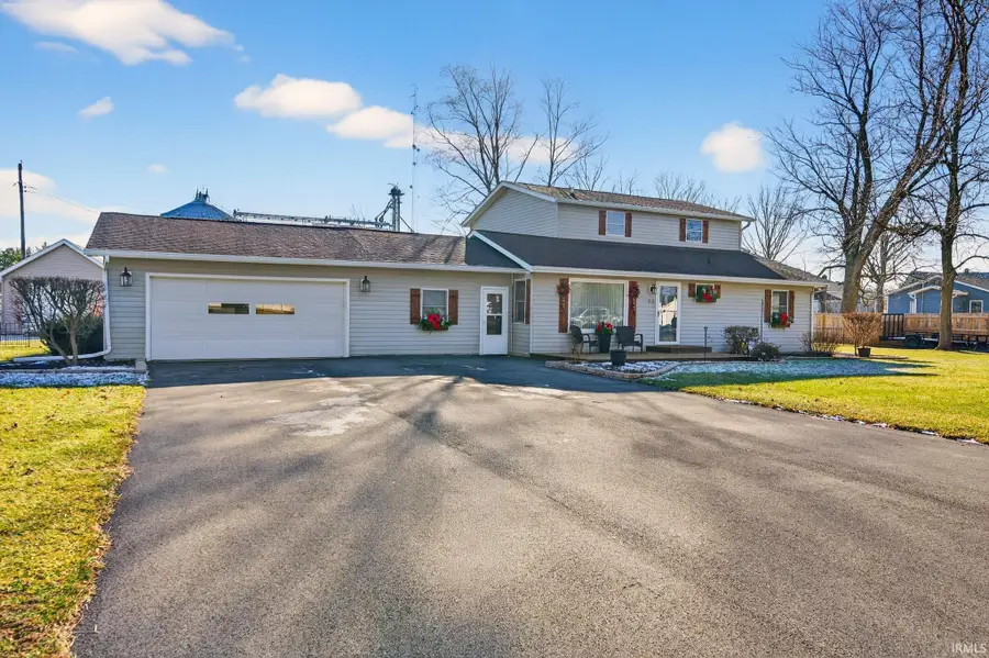 212 E Davis Street, Sweetser, IN 46987 - Image #2