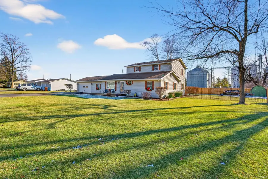 212 E Davis Street, Sweetser, IN 46987 - Image #3