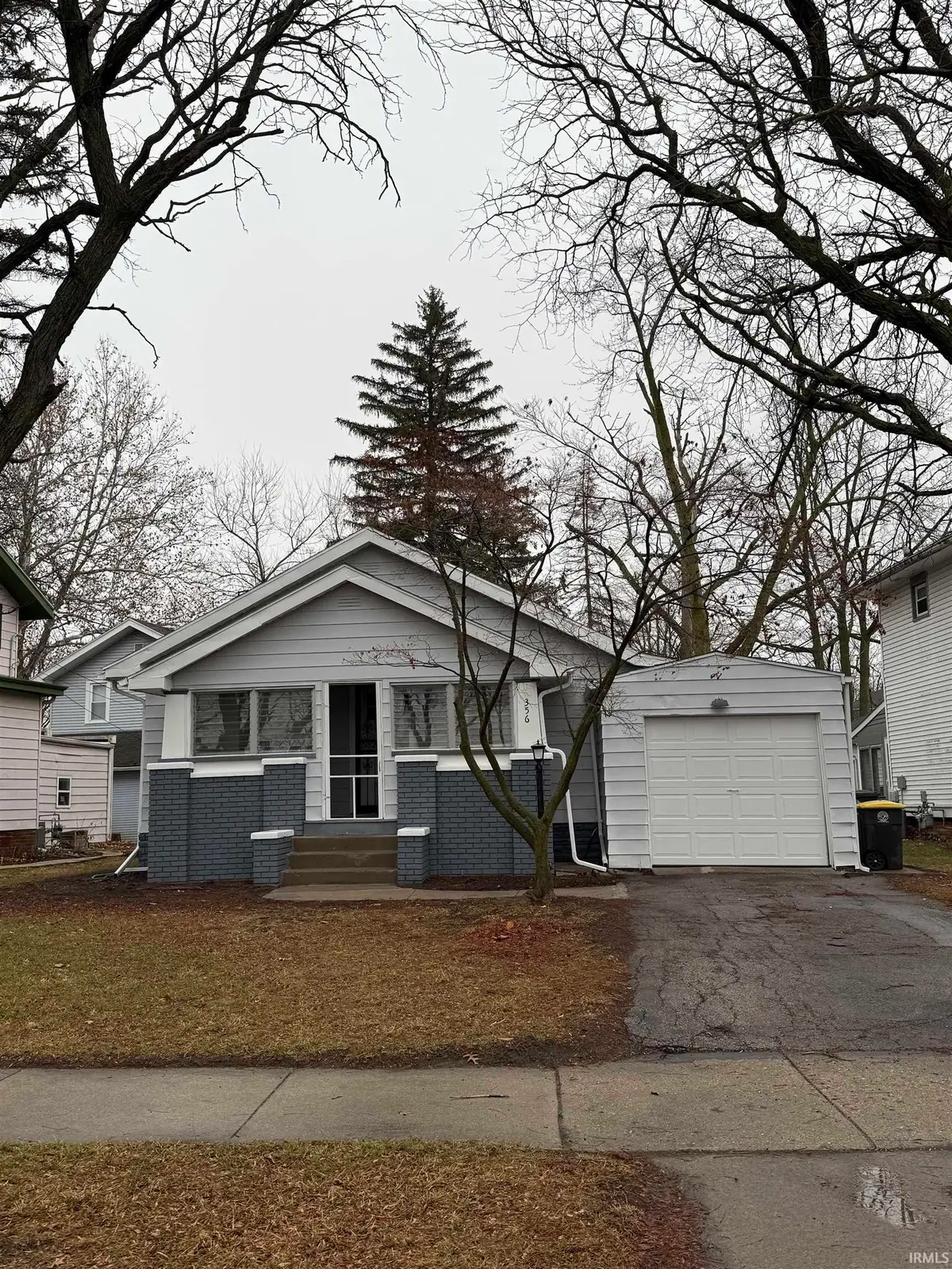 356 S Cornell Circle, Fort Wayne, IN 46807 - Image #1