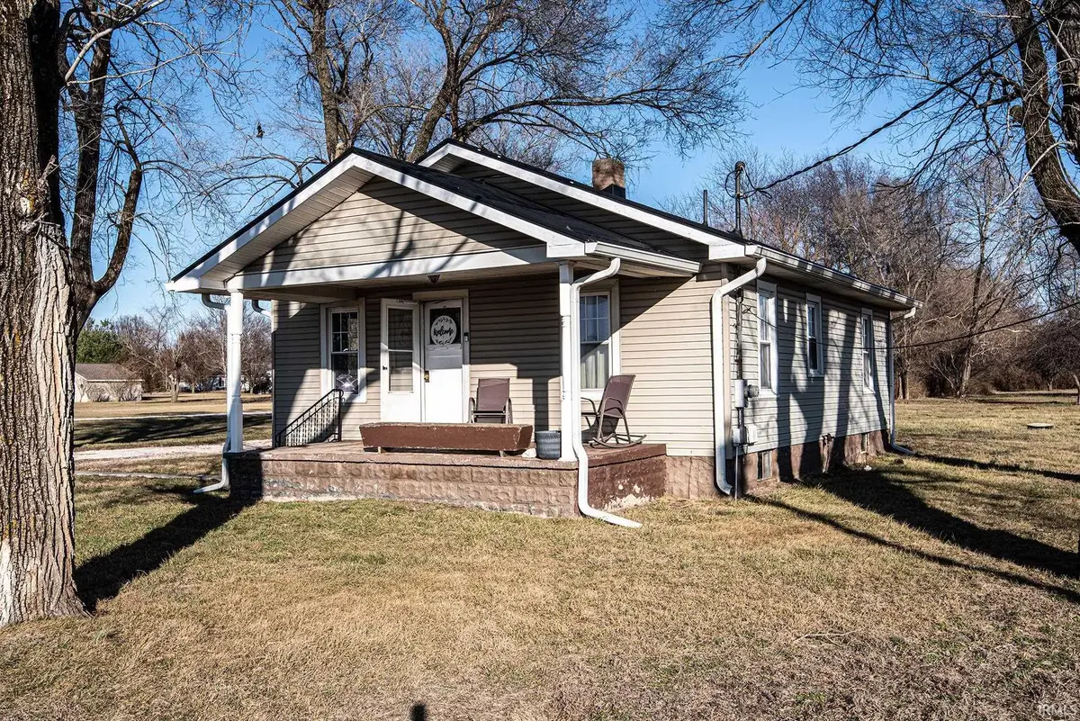 2320 S Henderson Road, Vincennes, IN 47591 - Image #1