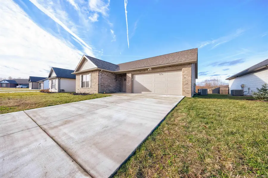 7819 Teal Court, Chandler, IN 47610 - Image #2