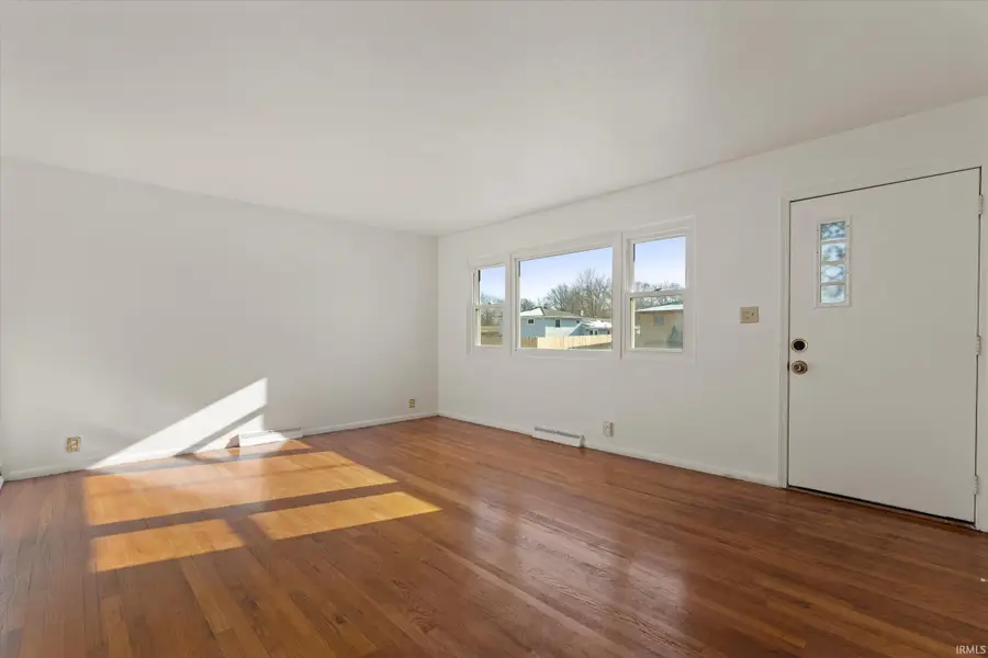 19151 Dresden Drive, South Bend, IN 46637 - Image #2