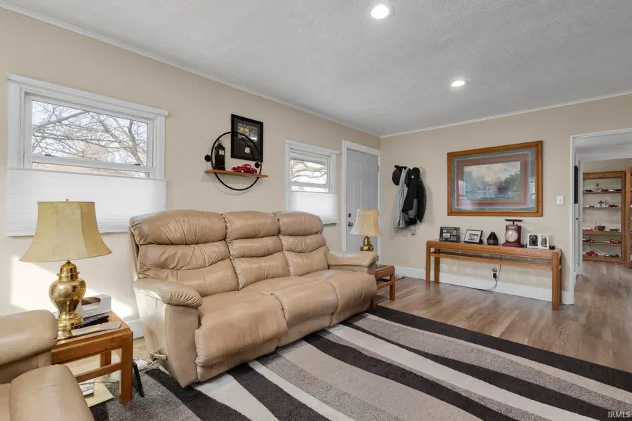 303 E Chippewa Avenue, South Bend, IN 46614 - Image #3