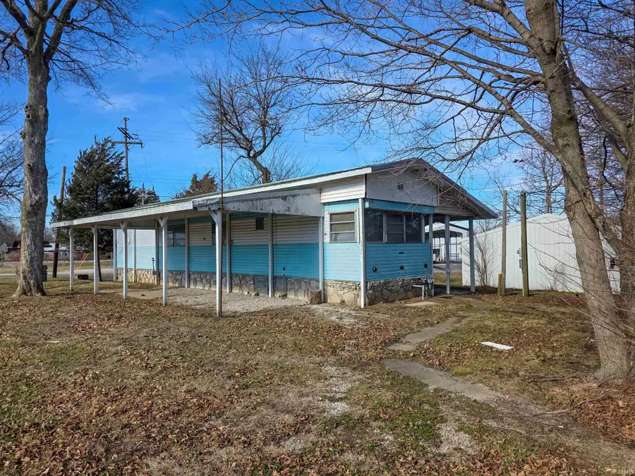 108 Hanna Street, Worthington, IN 47471 - Image #2