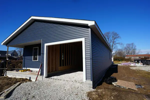 515 College Avenue, Mitchell, IN 47446