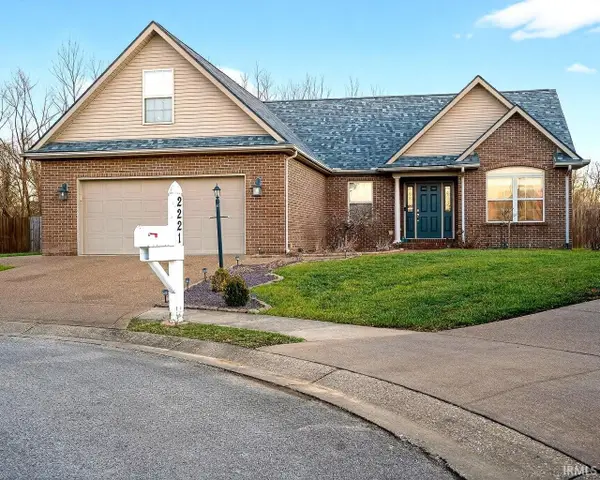 2221 Bremmerton Drive, Evansville, IN 47711