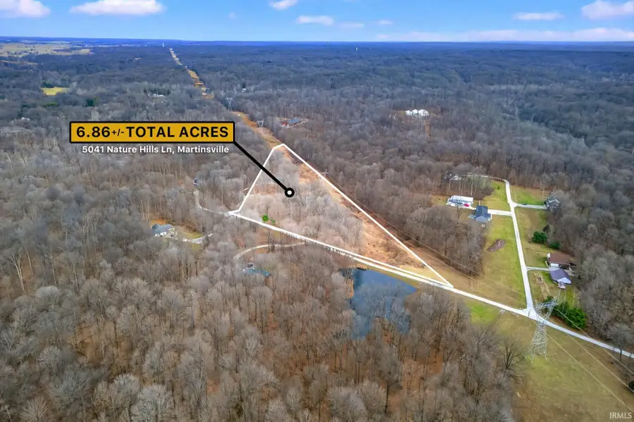 5041 N Nature Hills Lane, Martinsville, IN 46151 - Image #2