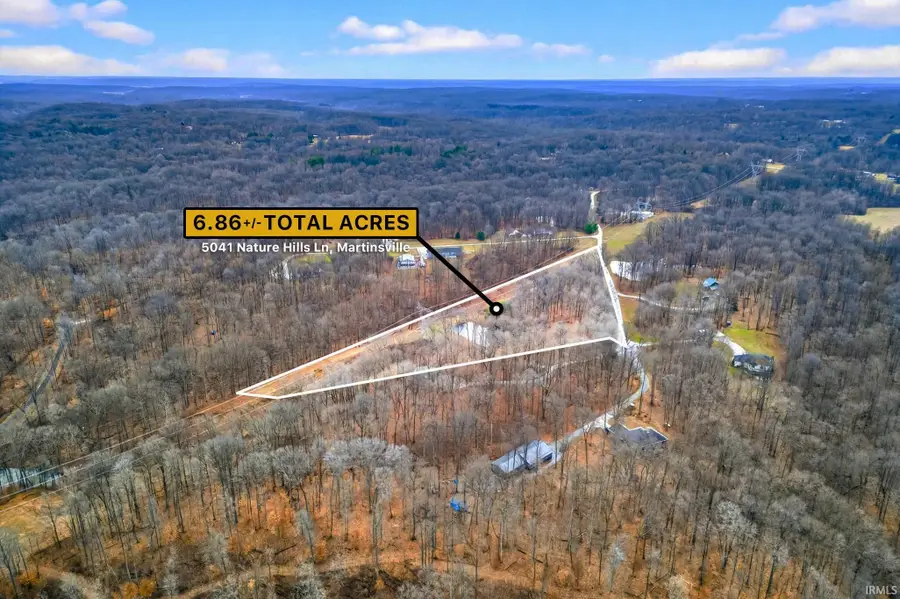 5041 N Nature Hills Lane, Martinsville, IN 46151 - Image #3