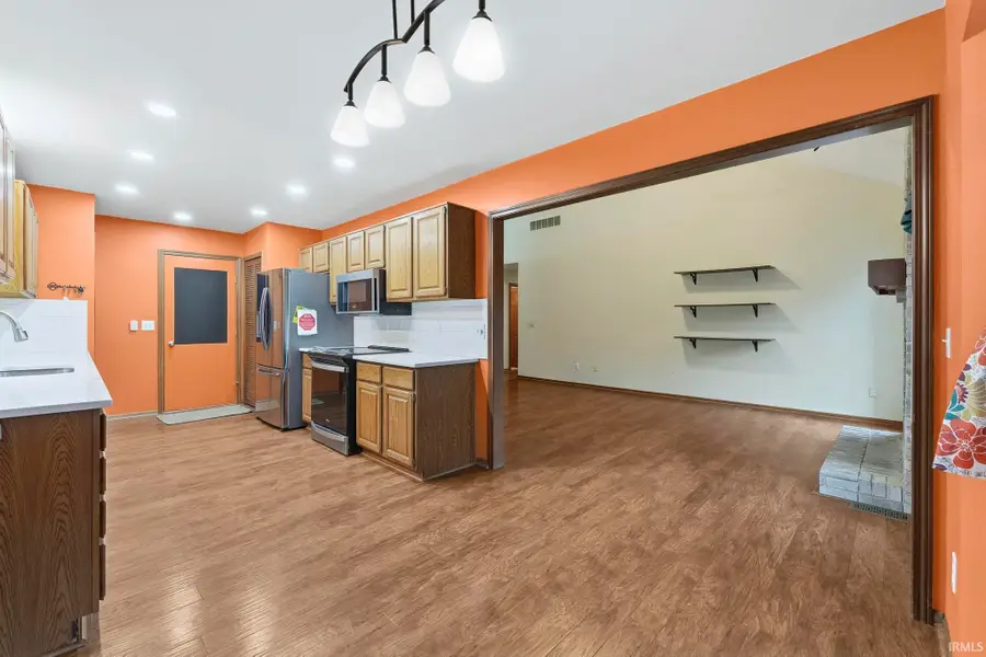 8228 Victoria Woods Place, Fort Wayne, IN 46825 - Image #2