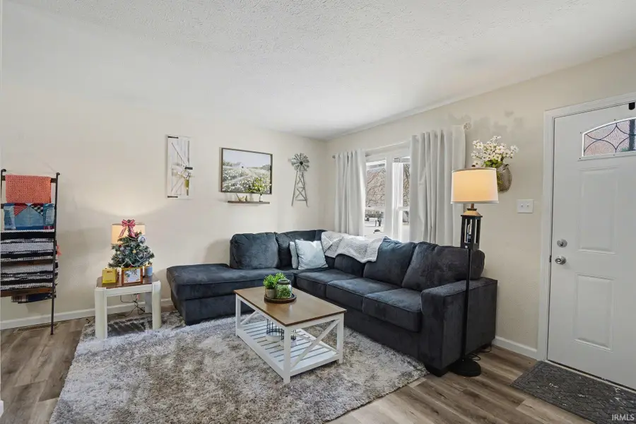 54253 Northwood Drive, Elkhart, IN 46514 - Image #2