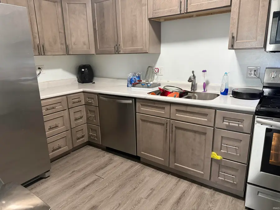 300 E Main Street, Hartford City, IN 47348 - Image #2