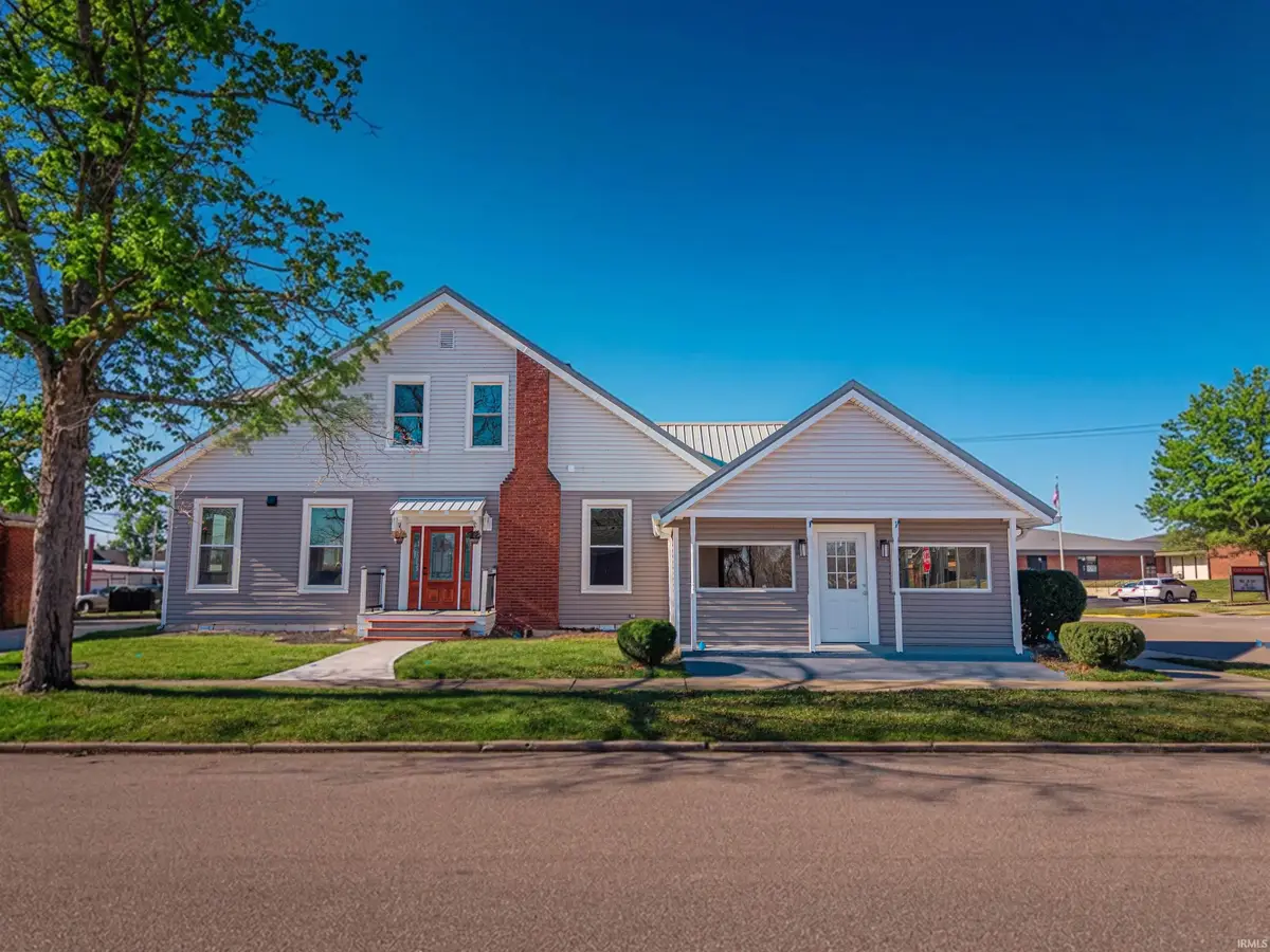 32 W Fletchall Street, Poseyville, IN 47633 - Image #1