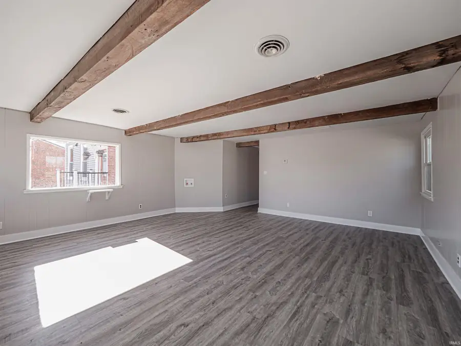 32 W Fletchall Street, Poseyville, IN 47633 - Image #3