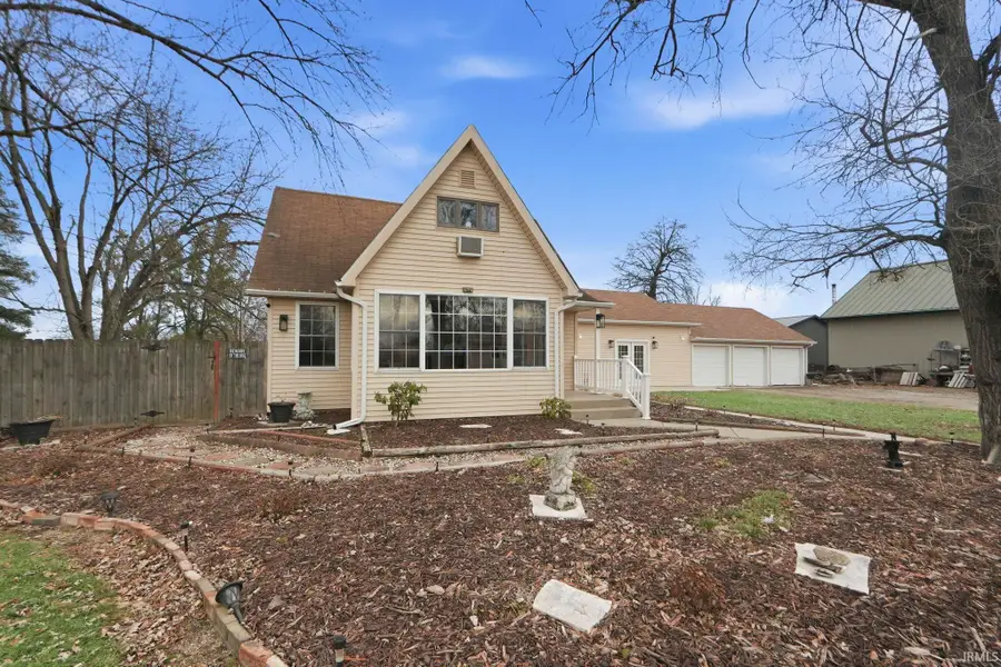 22205 Maple Lane, Woodburn, IN 46797 - Image #3