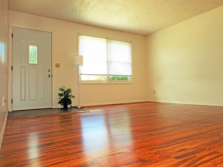 1325-1327 S Hickory Grove Lane, Bloomington, IN 47403 - Image #3