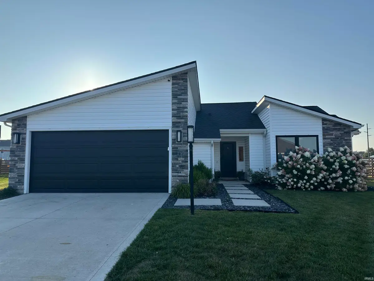 12604 Slash Pass Court, Fort Wayne, IN 46818 - Image #1