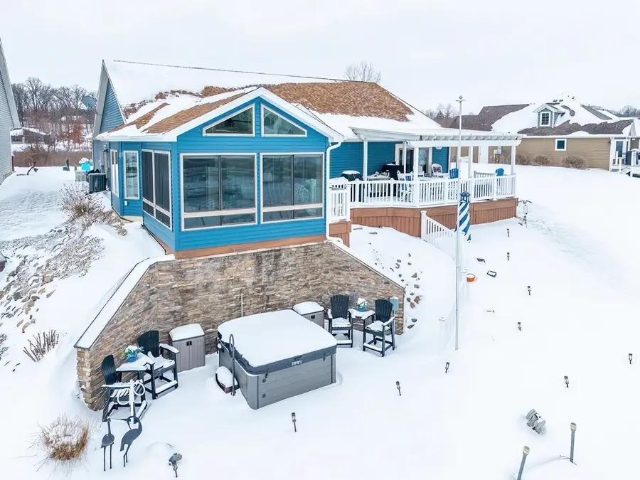 255 Lane 270 Hamilton Lk, Hamilton, IN 46742 - #2