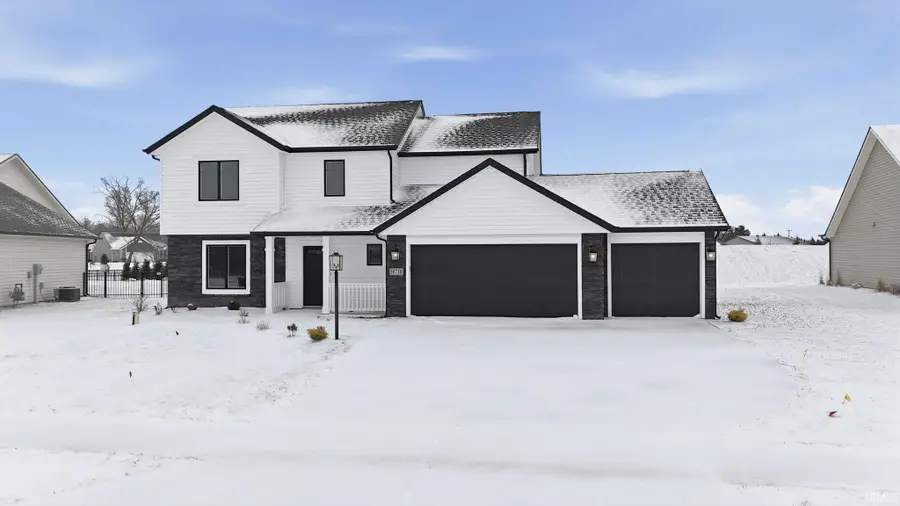 18738 Eisley Cove, Auburn, IN 46706 - Image #3