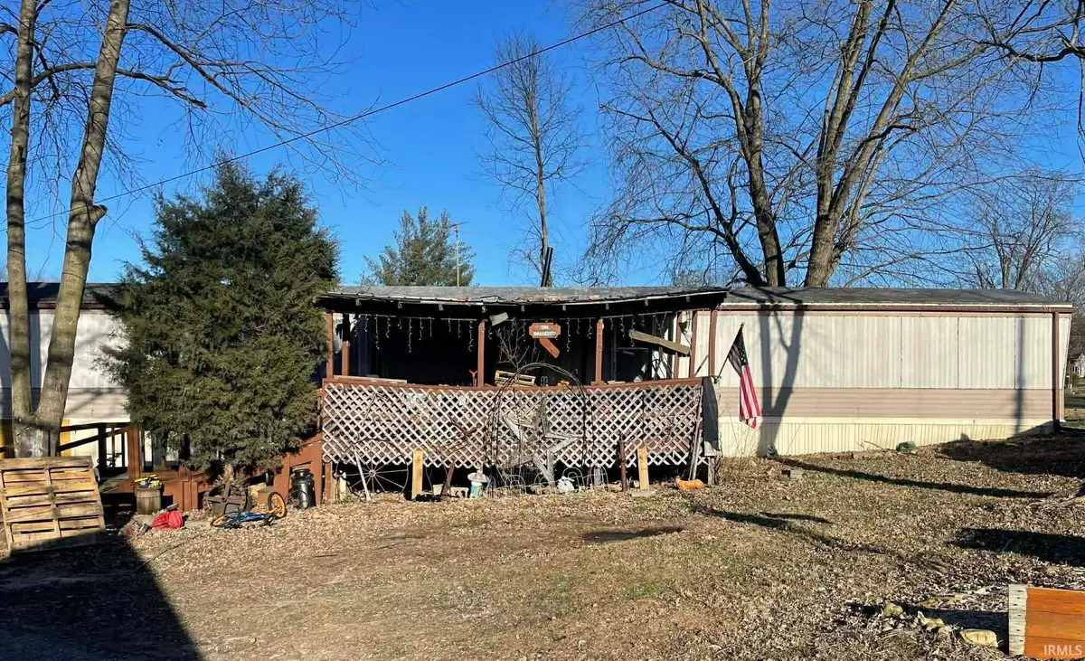 1209 W Walnut St, Brownstown, IN 47220 - Image #1