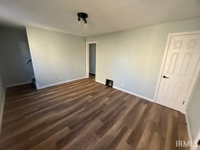 518 S Falcon Street, South Bend, IN 46619 - Image #2