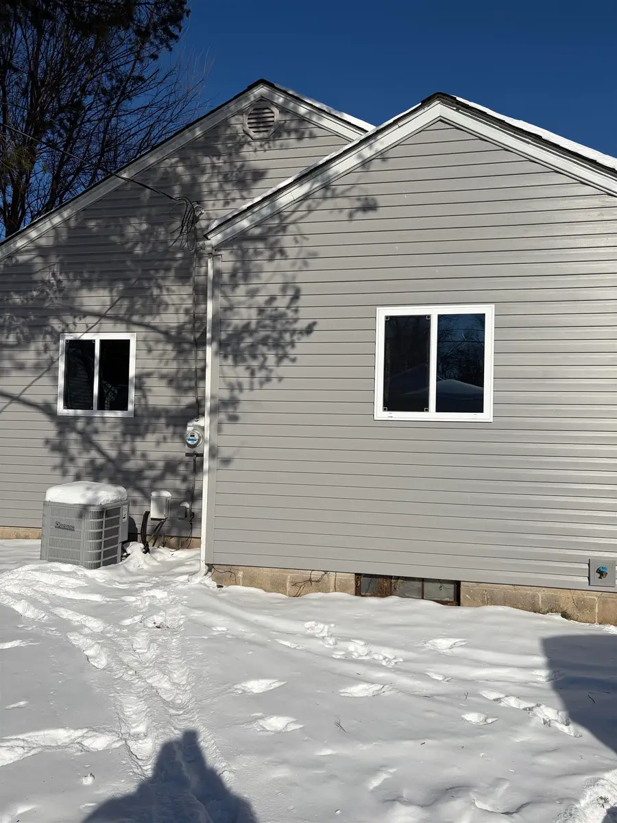 1934 E Bowman Street, South Bend, IN 46613 - Image #2