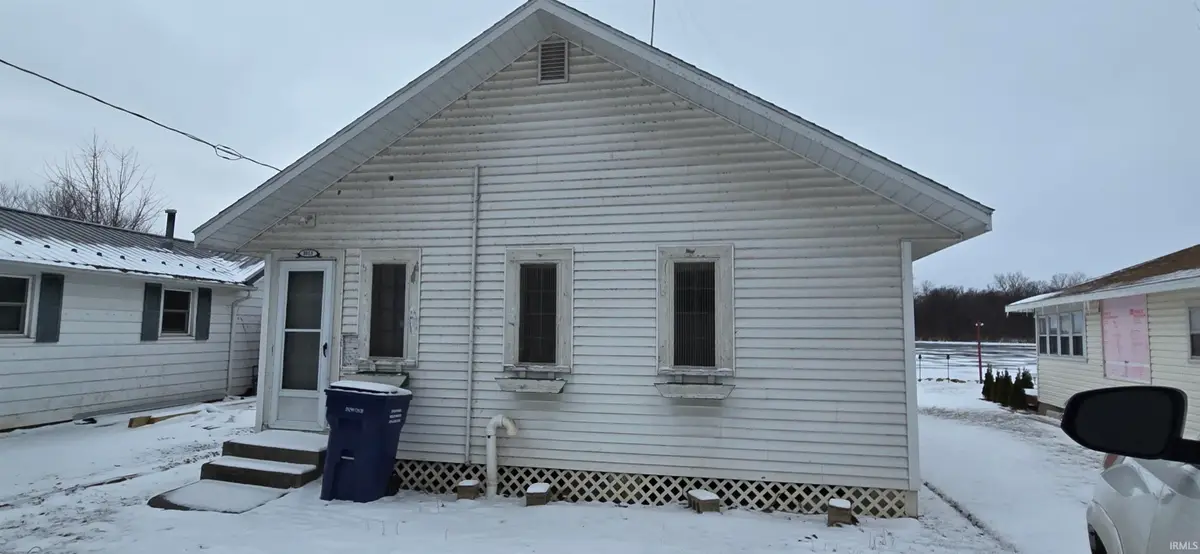 1013 N Edgewater Drive, Silver Lake, IN 46982 - Image #1