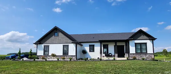 1123 State Road 8, Garrett, IN 46738