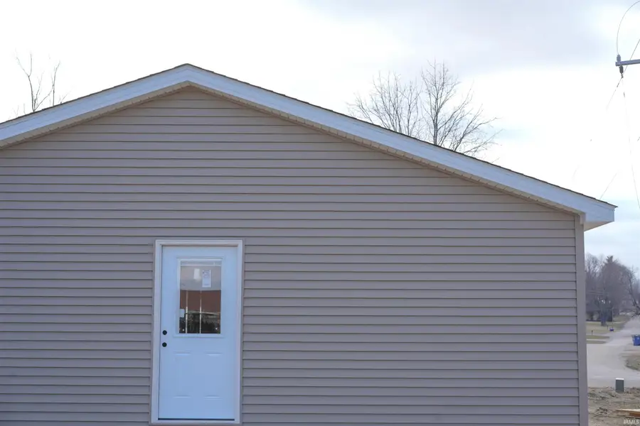 511 College Avenue, Mitchell, IN 47446 - Image #3