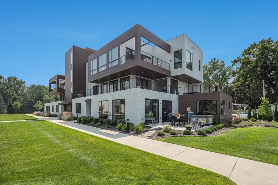 950 E Jackson Boulevard #102, Elkhart, IN 46516 - Image #2