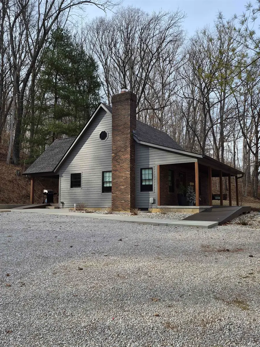 7821 N Fox Hollow Road, Bloomington, IN 47408 - Image #2
