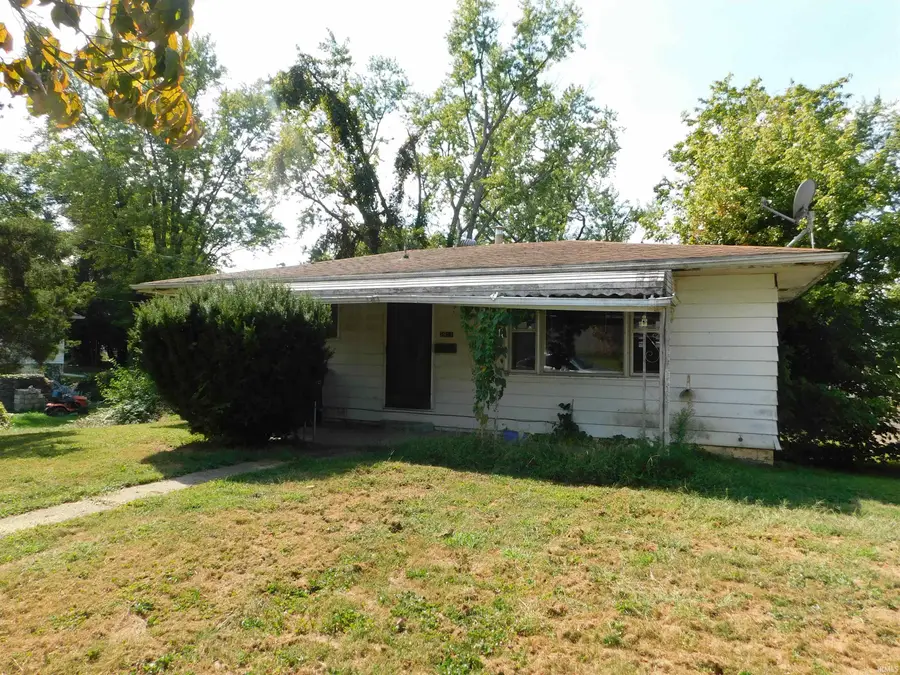 2911 Washington Avenue, Bedford, IN 47421 - Image #2