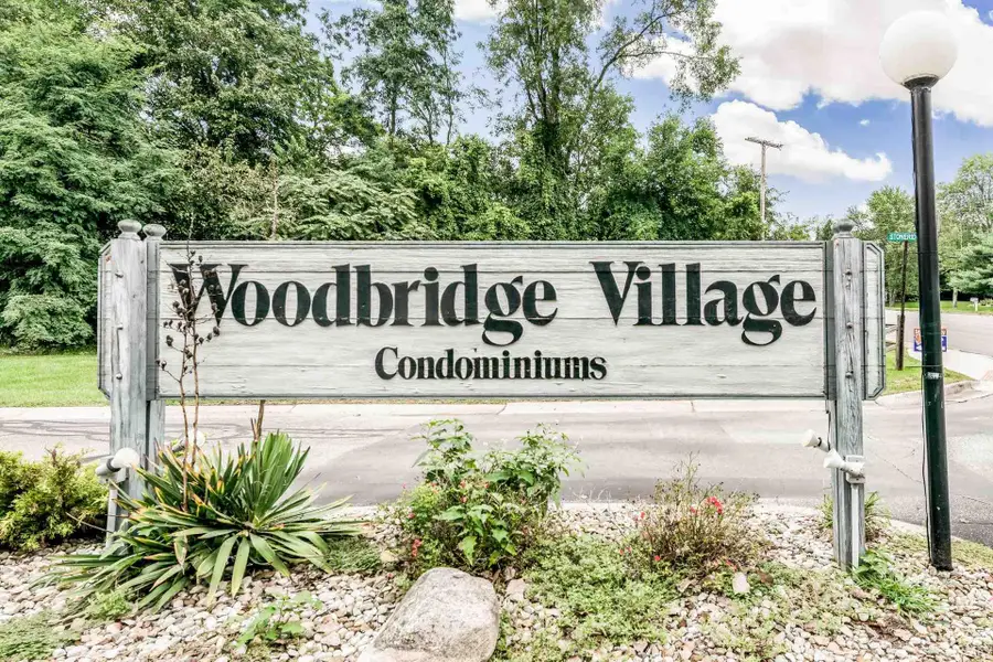 53420 Old Woodbridge Court, South Bend, IN 46637 - Image #2