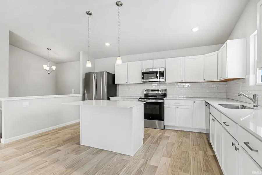 3024 Falling Oak Drive, Mishawaka, IN 46544 - Image #2