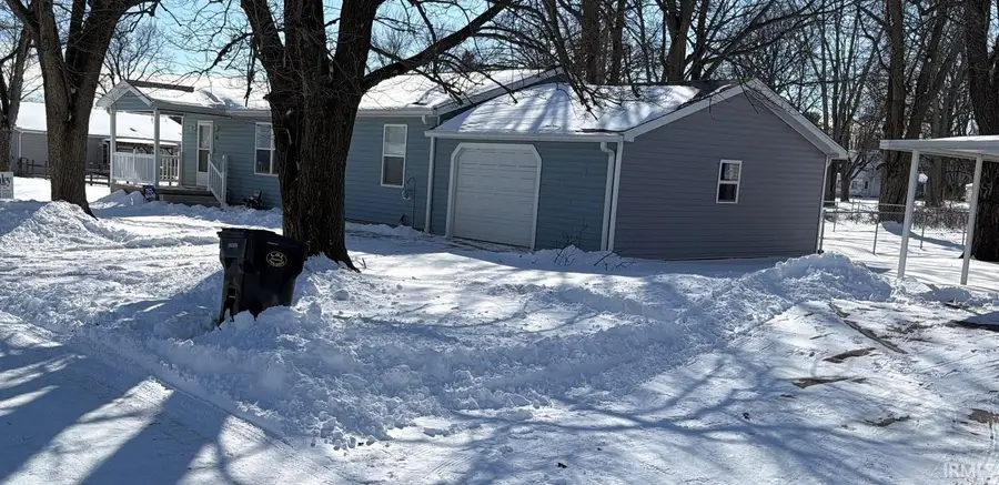 205 E Lewis Street, Carlisle, IN 47838 - Image #2