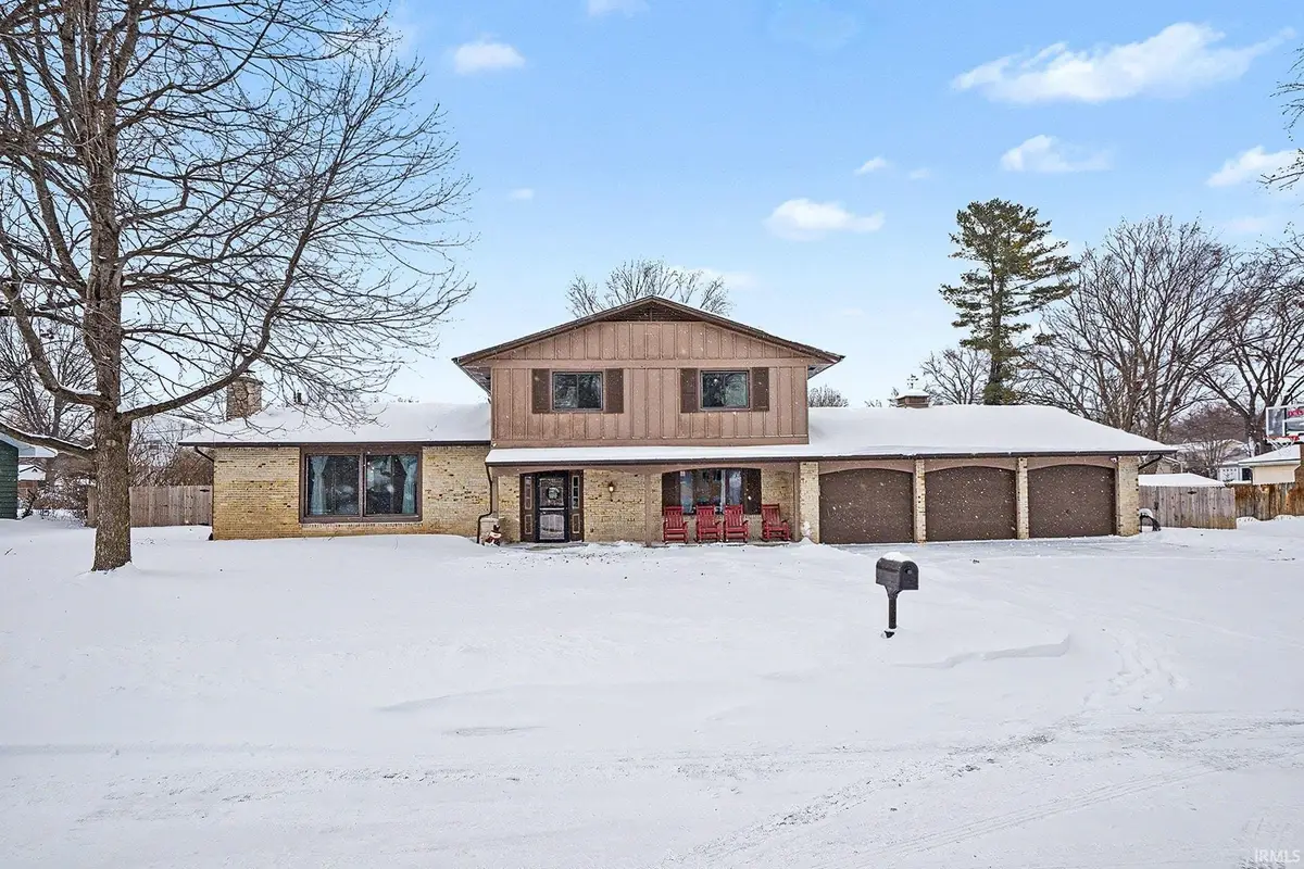 2412 Kenilworth Drive, Elkhart, IN 46514 - Image #1