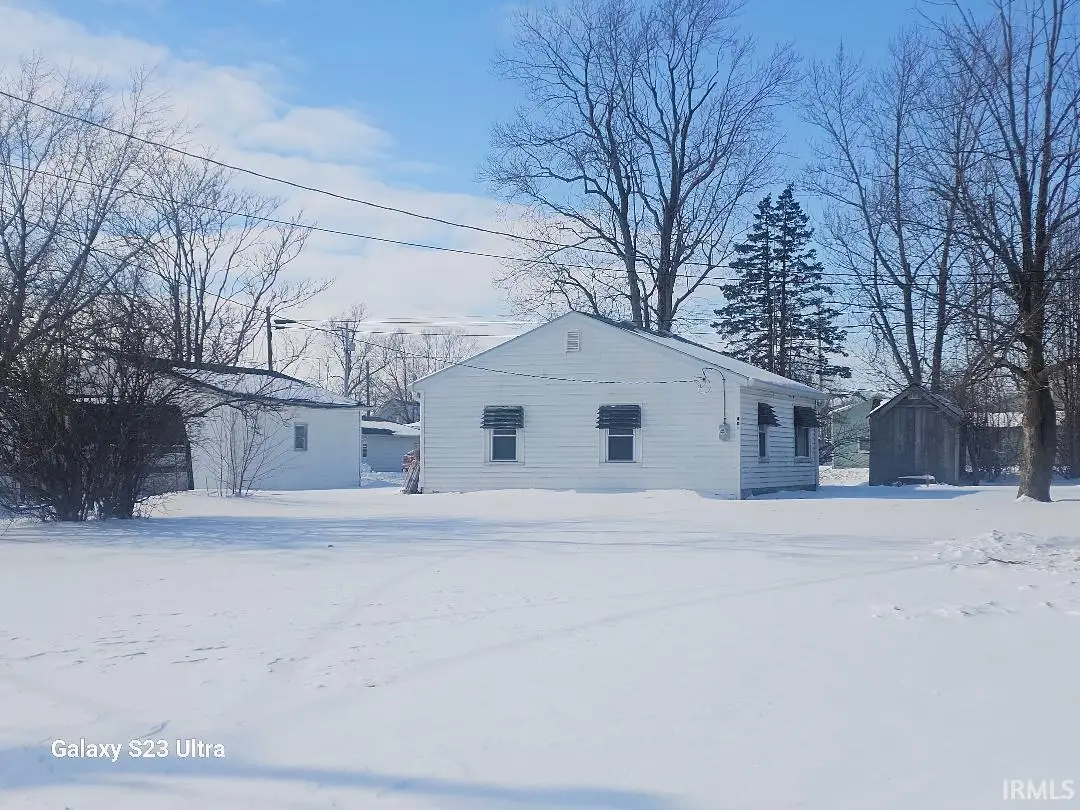 401 N Morris Street, Farmland, IN 47340 - #1
