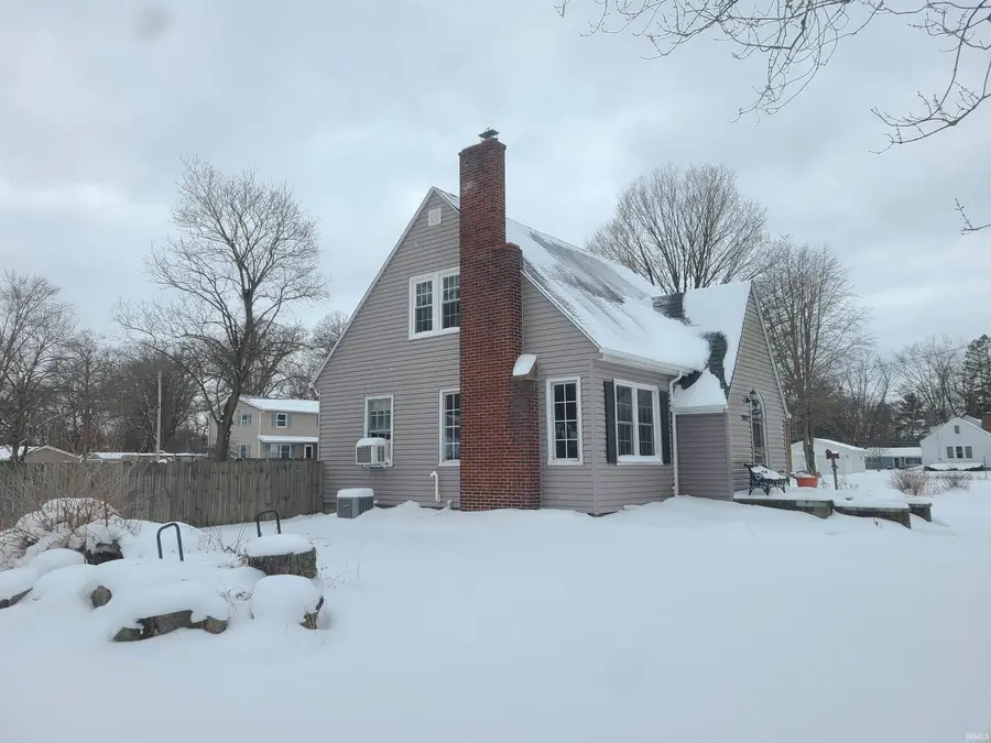 2803 Greenwood Avenue, Trail Creek, IN 46360 - #2