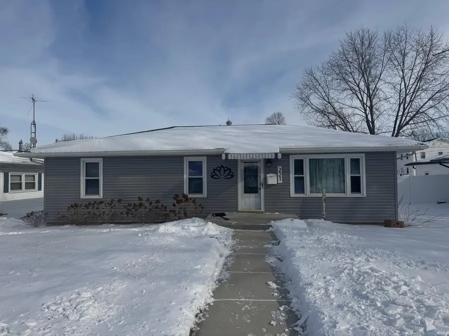 221 N Main Street, Albany, IN 47320 - Image #2