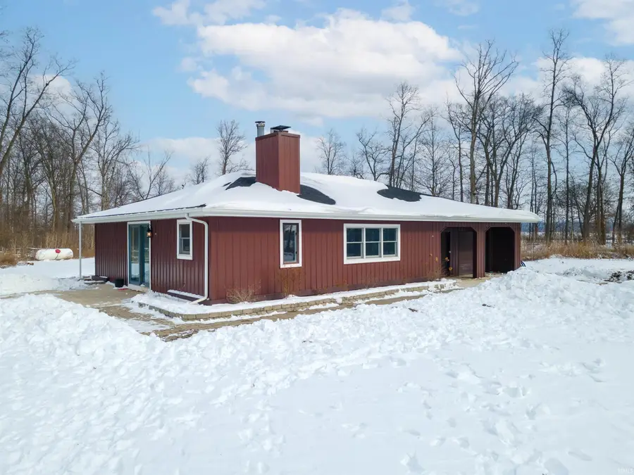 10506 E 250 N, Van Buren, IN 46991 - Image #2