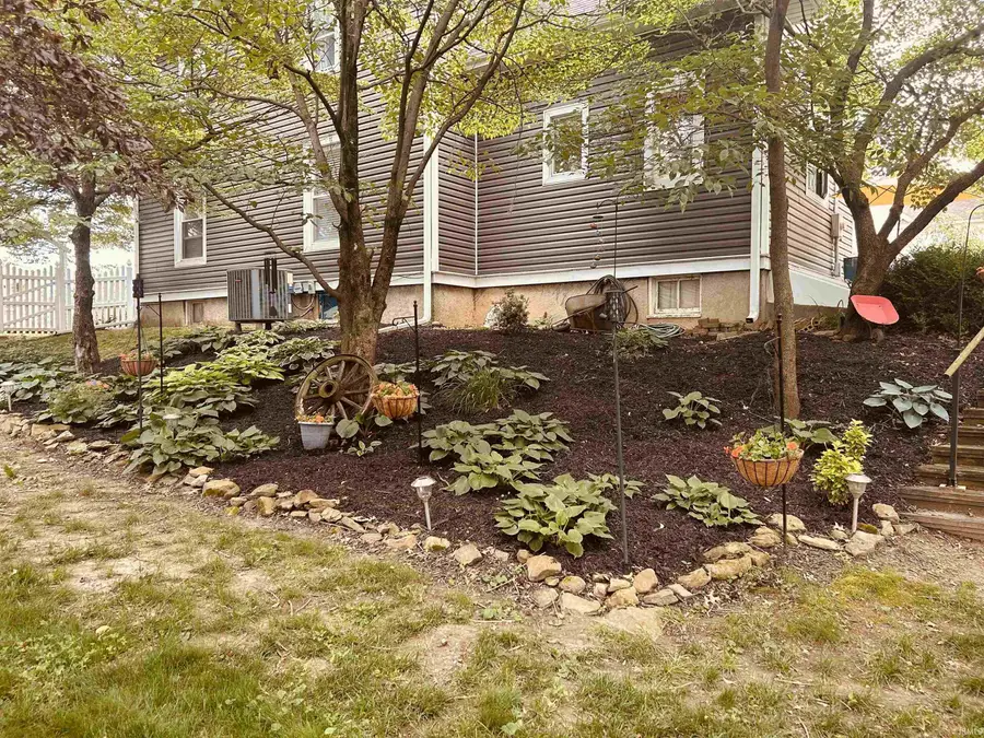 715 SE 2nd Street, Washington, IN 47501 - Image #3