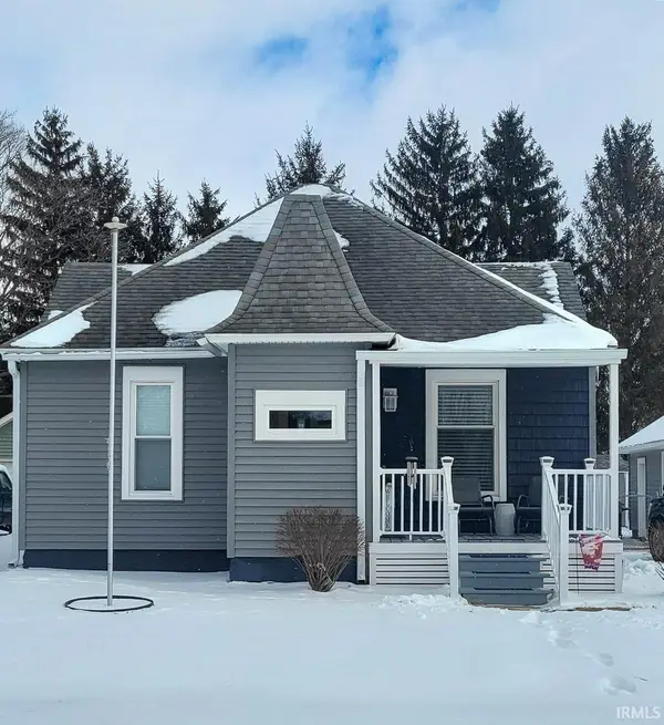 303 N Davis Street, Wolcott, IN 47995