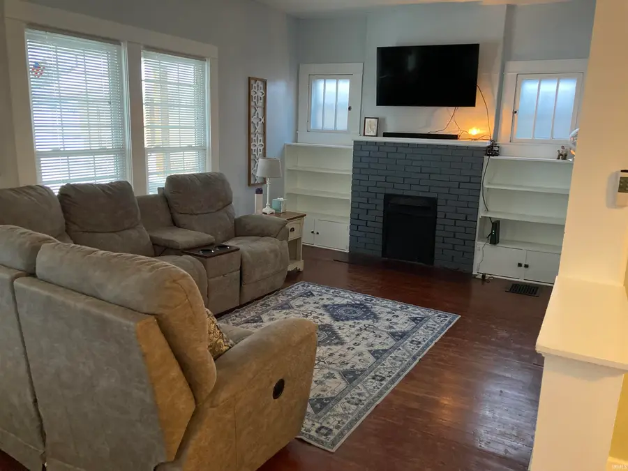 114 S Main Street, Oakland City, IN 47660 - #2