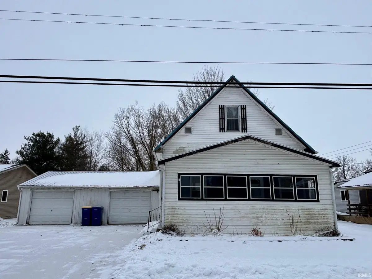 213 W Water Street, Converse, IN 46919 - #1